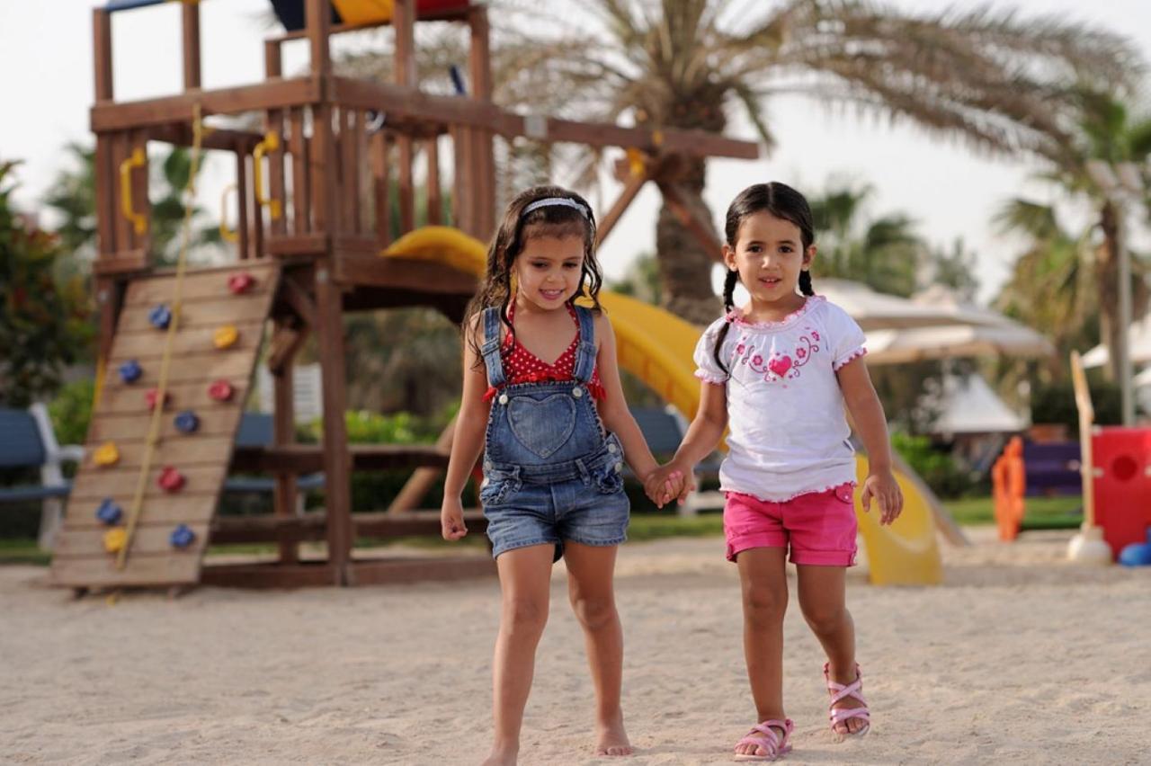 Moevenpick Hotel Cairo - Media City Giza Exterior photo Children at Jumeirah Beach Hotel