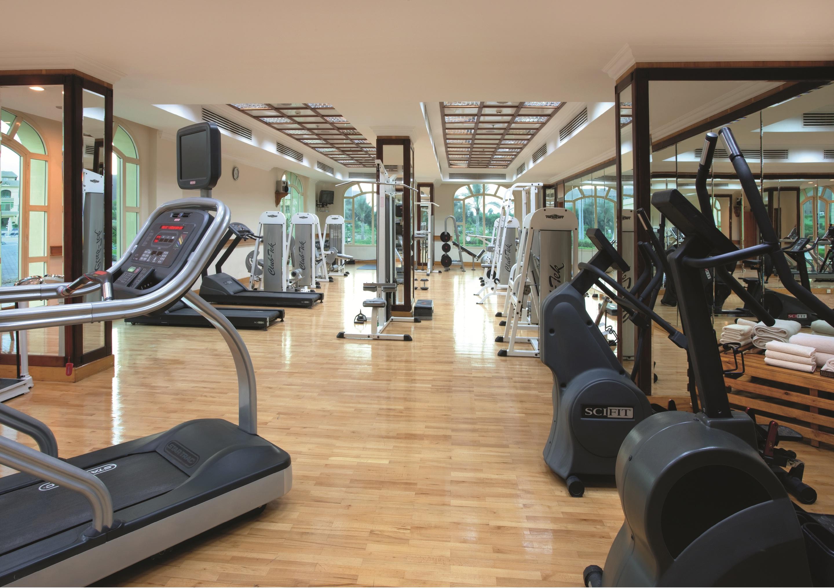 Moevenpick Hotel Cairo - Media City Giza Exterior photo The gym at the Taj Bengal