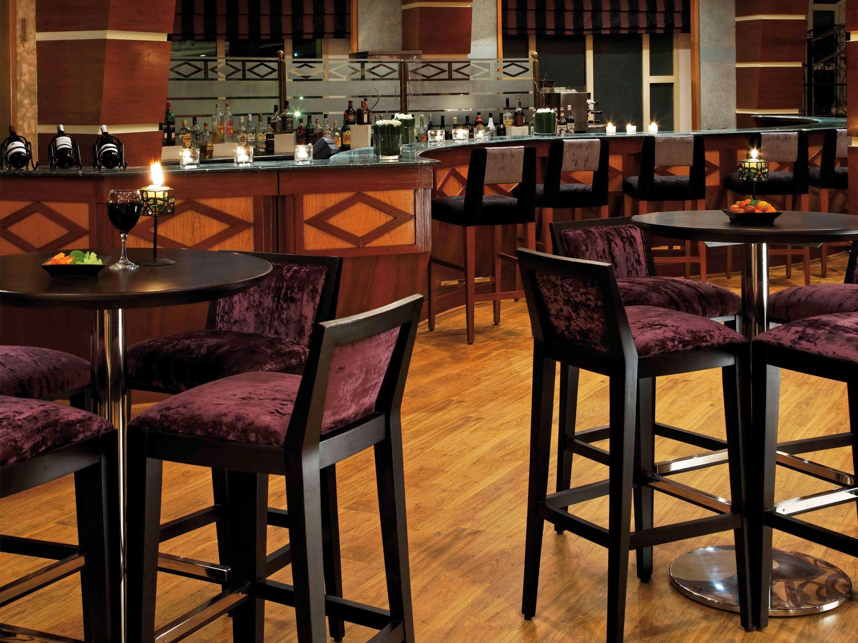 Moevenpick Hotel Cairo - Media City Giza Exterior photo The bar at the hotel